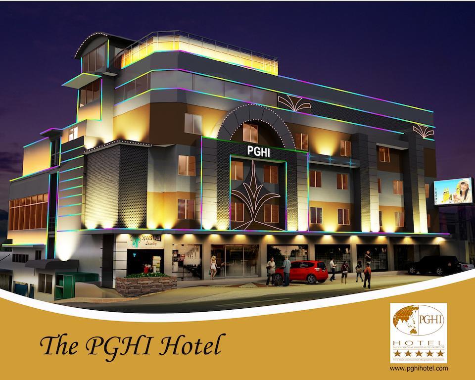 Pghi Hotel Кесон-Сіті Екстер'єр фото